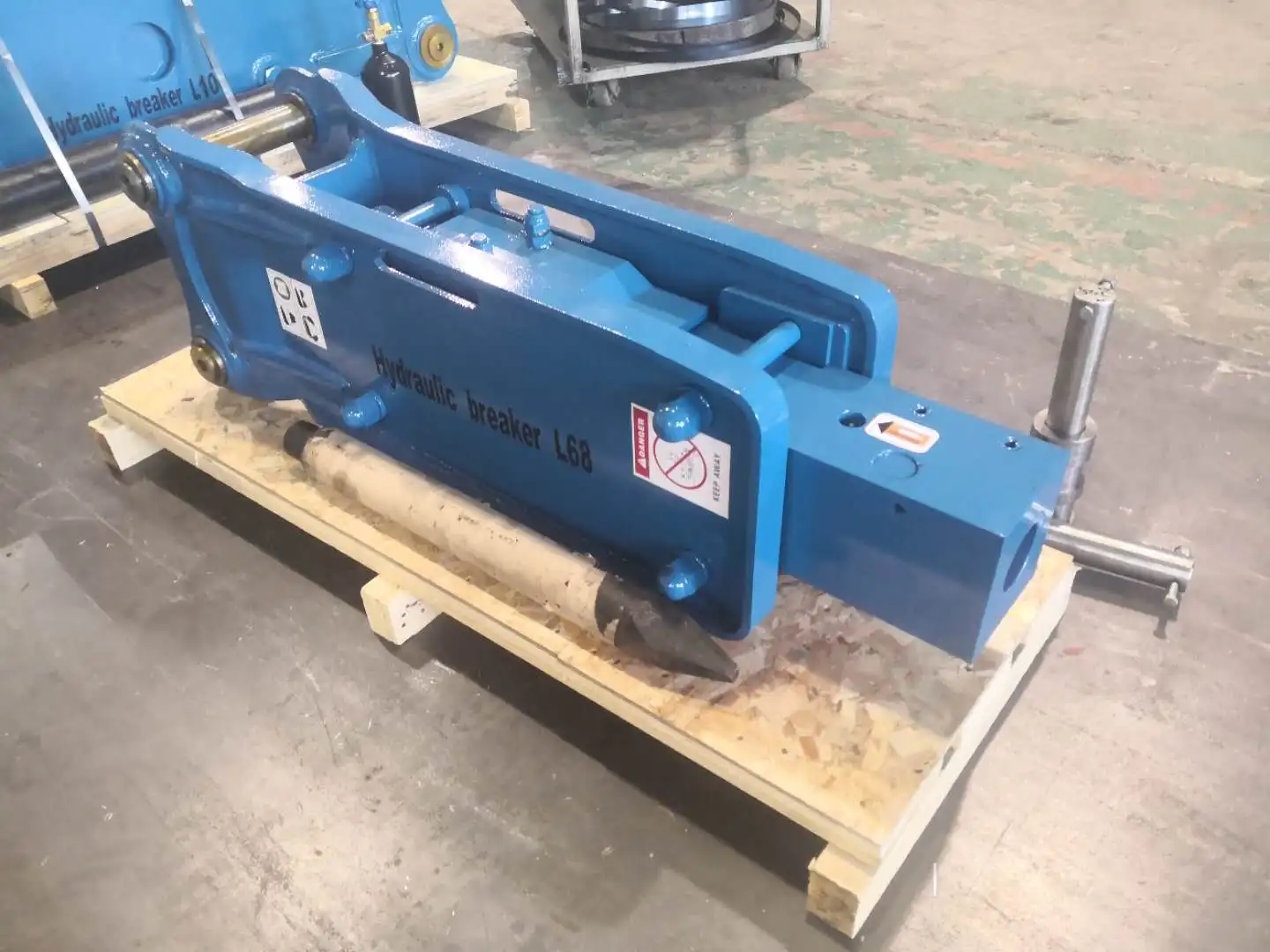 MST 542 Backhoe Loader With Hydraulic Breaker Hammer