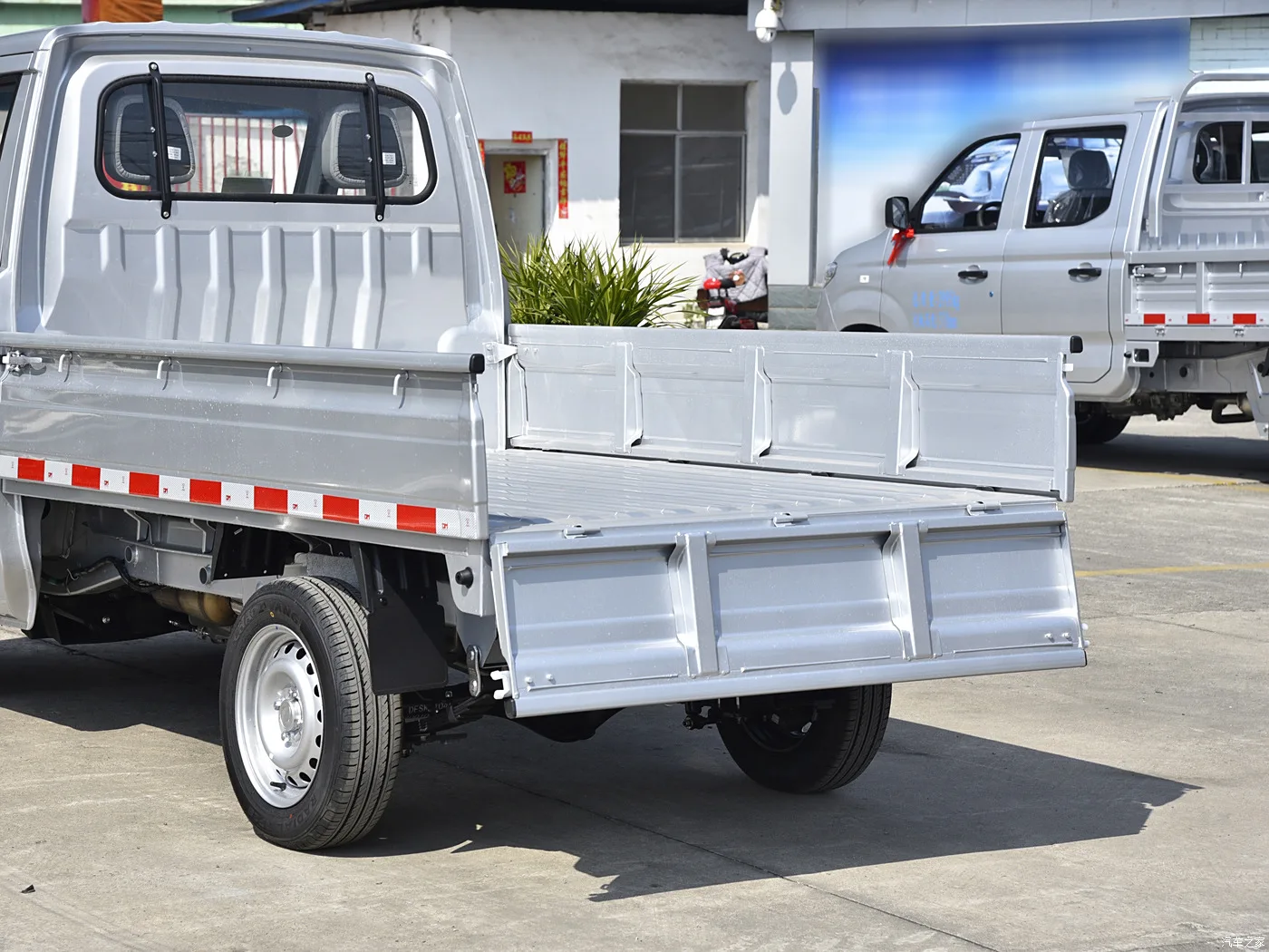 DFSK K01 K02 Brand New Cheap Affordable Inexpensive Small Mini Truck