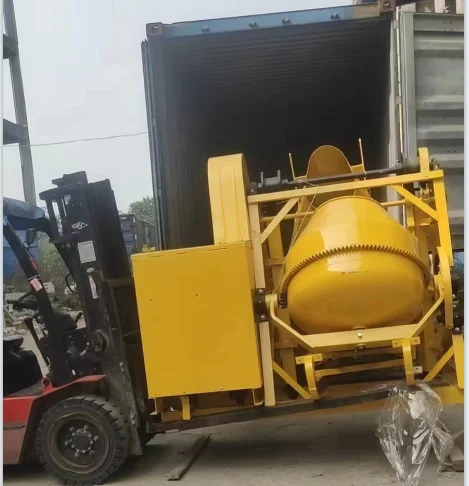 Lifting Bucket Concrete Mixer Diesel Engine Portable Cement Mixer