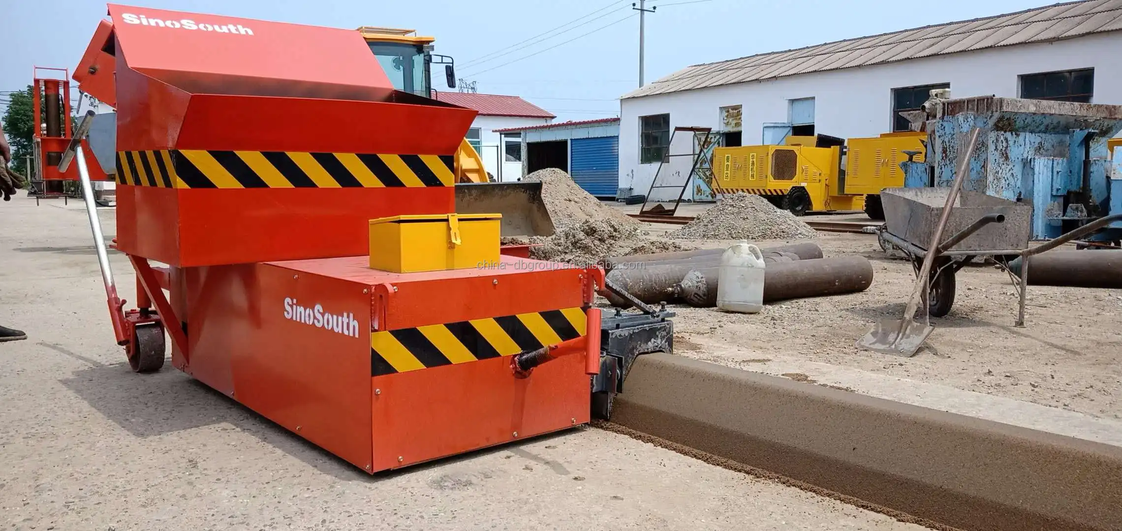 Cement Concrete Curb And Gutter Machine Concrete Curb Stone Making