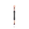 Corrector dual y cepillo de sombra de ojos