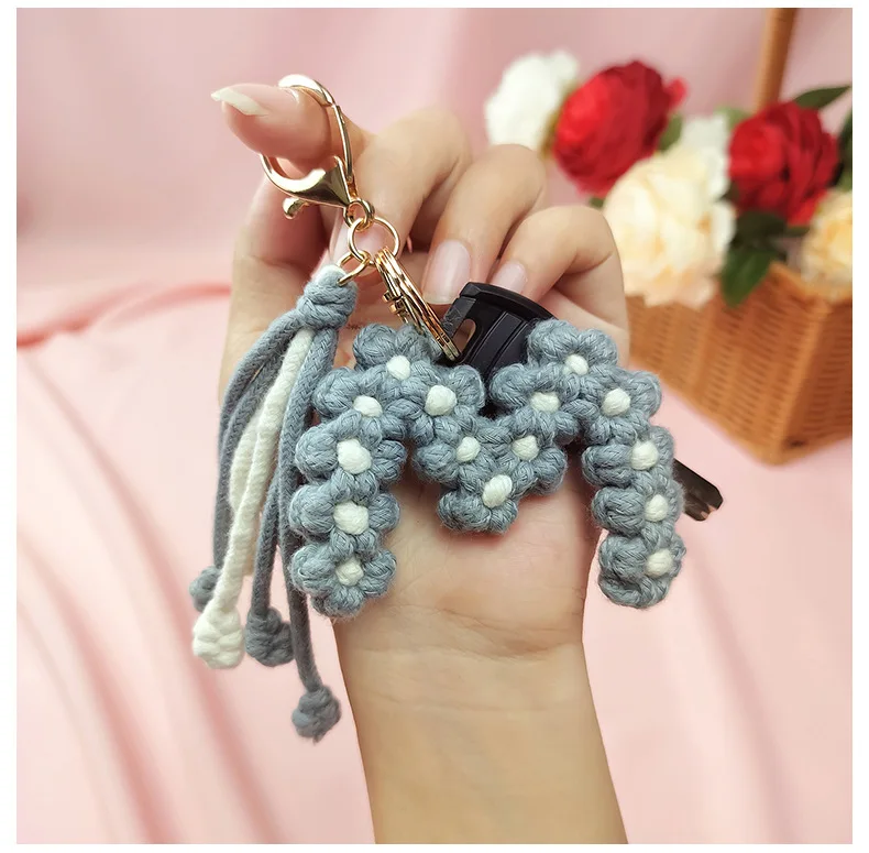 Portachiavi in corda di cotone morbido Boho fatto a mano con cinturino da polso Portachiavi con cordino da polso lungo per regalo da donna  36