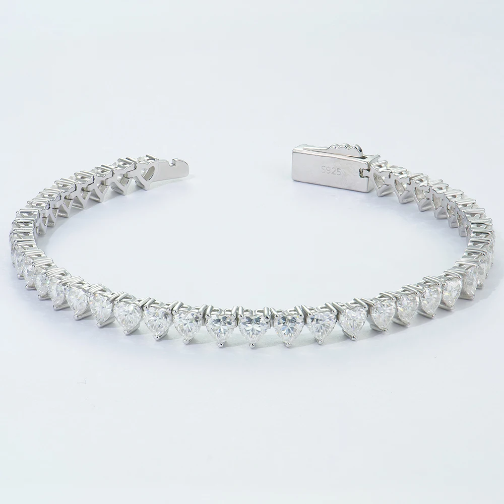 925 Silver Fine Jewelry Heart-Shaped DEF Shiny Moissanite Diamond Tennis Bracelet Classic Style Fashionable for Women