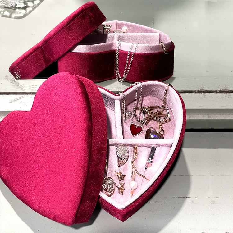 Boîte à Bijoux Velours Noir 7x10x4cm - Intérieur Mousse Découpée - Cadeau Saint-Valentin, Noël - Bijoux Non Inclus