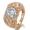 Anillo de oro amarillo de 18 quilates con diamantes de laboratorio