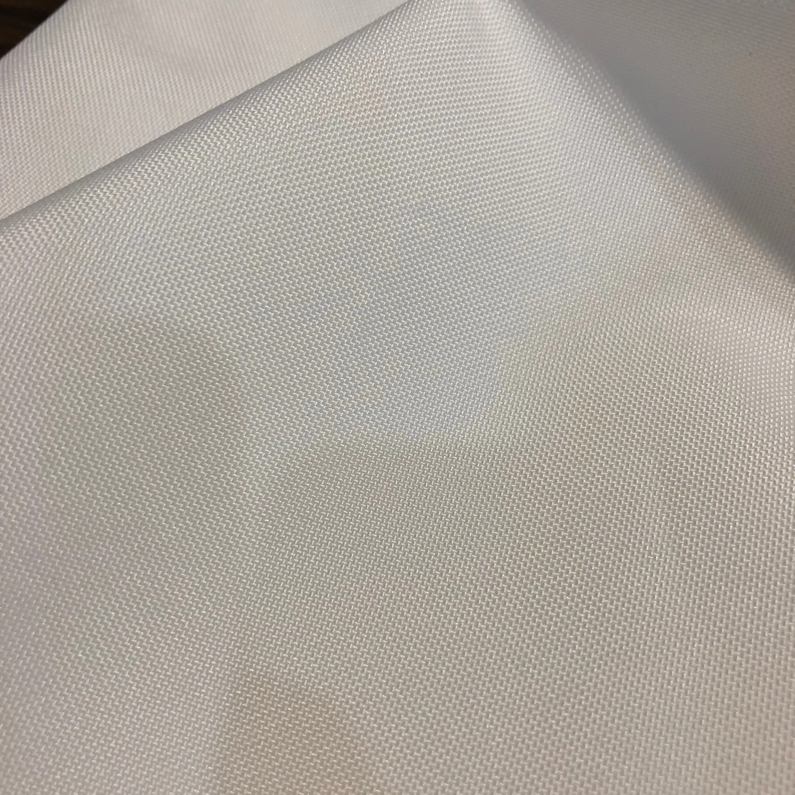 One Side PU Coated Waterproof and UV Resistant Fabric for Sun Umbrella on the Boat