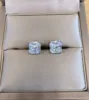 Pendientes de diamantes chapados en blanco