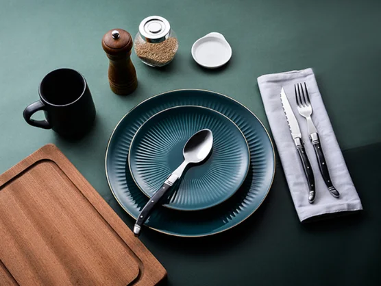 Italian stainless steel flatware western restaurant silverware set dinner fork spoon wooden handle steak knife 20