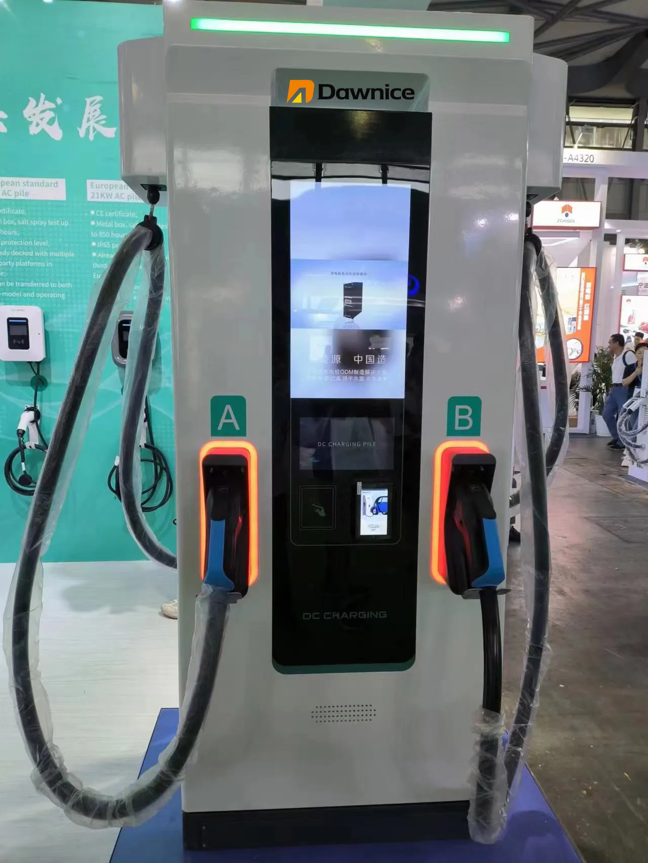 Electric Level 3 Dc Charger Truck Public Ev Fast 240kw 250kw 300kw 360kw 400kw Charging Station 350kw with Advertising Screen