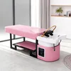 Couleur rose avec circulation d'eau et fumigation