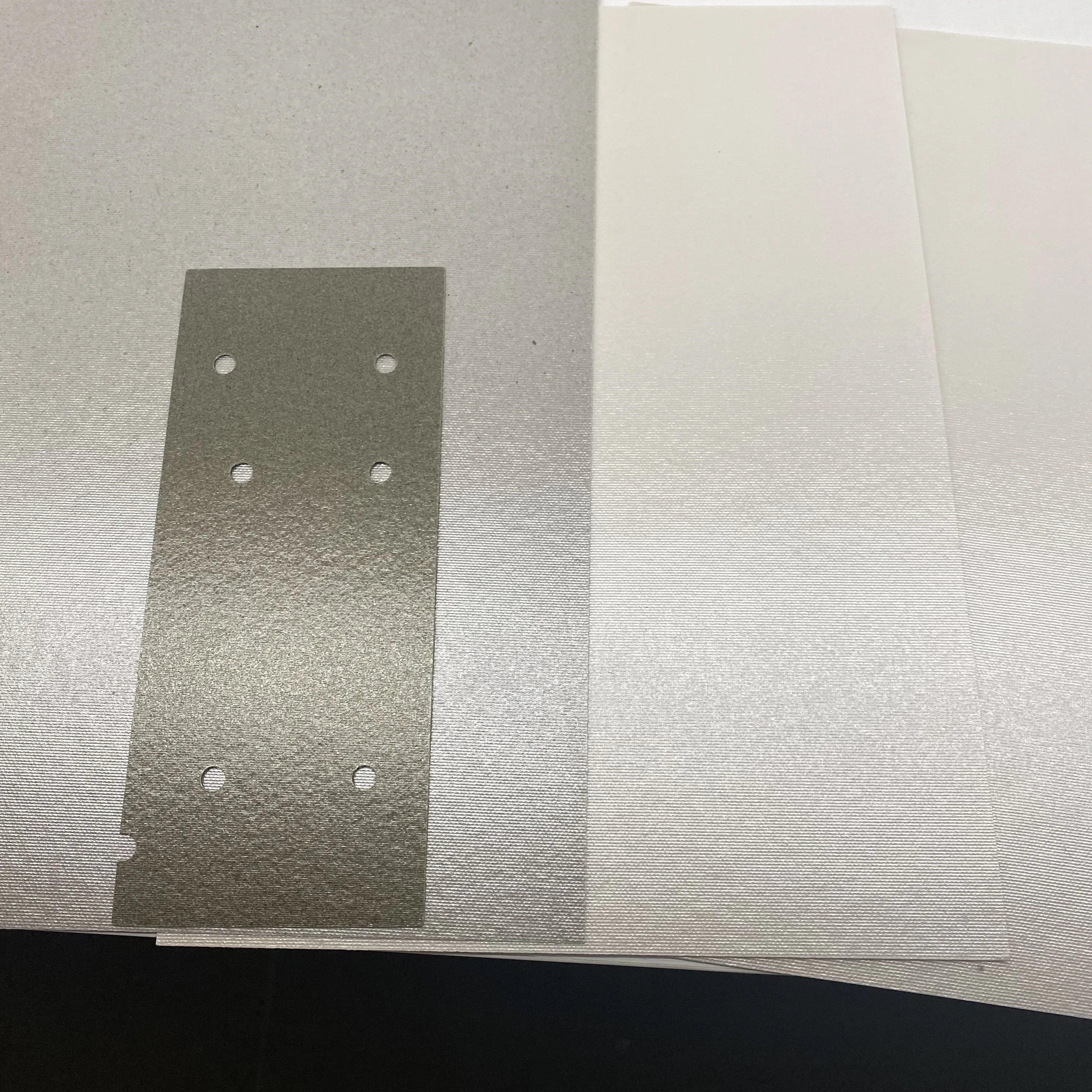 Insulation high quality white temperature resistant mica sheet custom