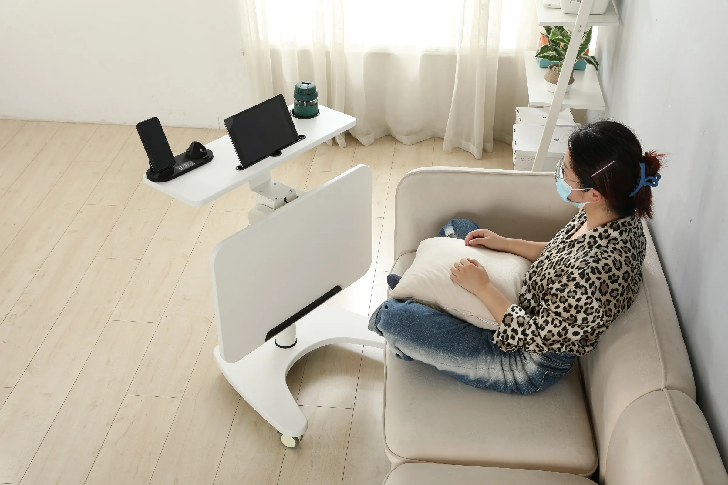 Ada Pneumatic Height Adjustable Sit to Stand Desk Mobile Overbed Tiltable Laptop Gas Lift Desk