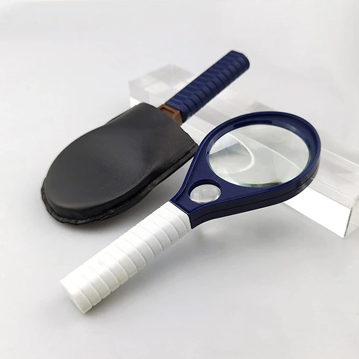 Porket Compact Portable 3X Magnifying Glass Small Colorful Regular Simple Design for Seniors Reading Made of Plastic