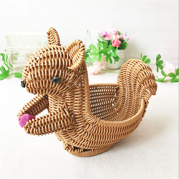 Wicker Squirrel Basket - Small Fruit Basket