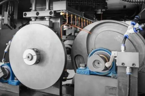 High-Speed Kraft Paper Bowl Lid Making Machine One-Time Technical Pump New Condition PLC Bearing Motor Core India Marketing supplier