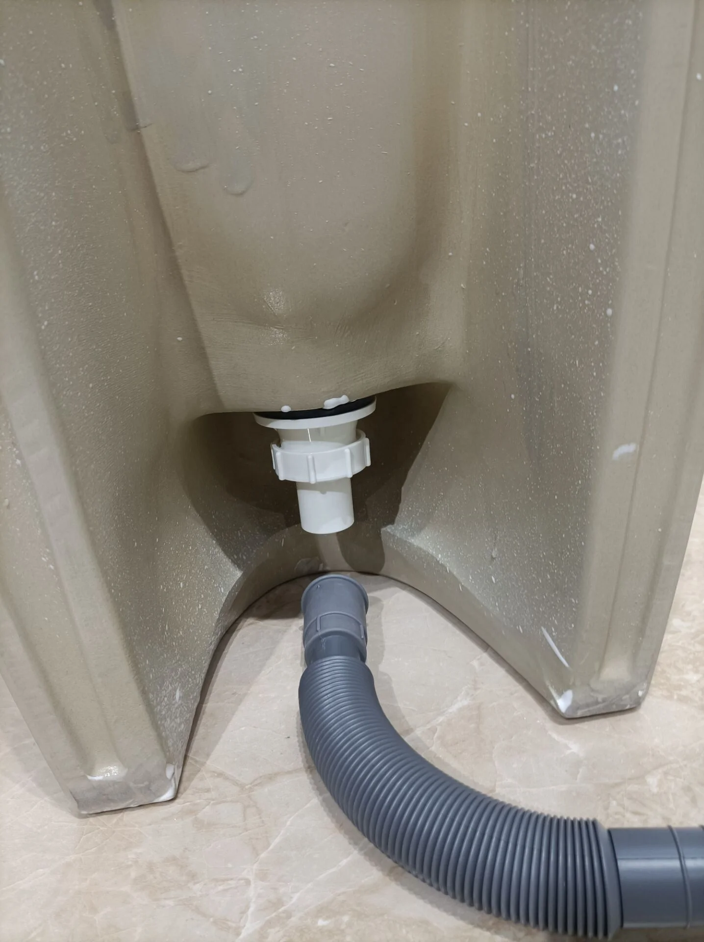 Auto Flush Urinal Sensor Wall Mounted Men Urinal Toilet Bowl Hanger Toilet Bowl Cleaner