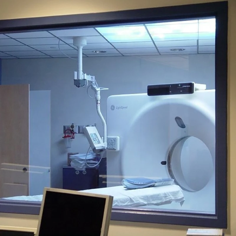 Стекло xray. Рентгенозащитные стекла. Защитный экран в рентген кабинете. Оборудование для рентгенкабинета. Окно защитное для рентгенкабинета.