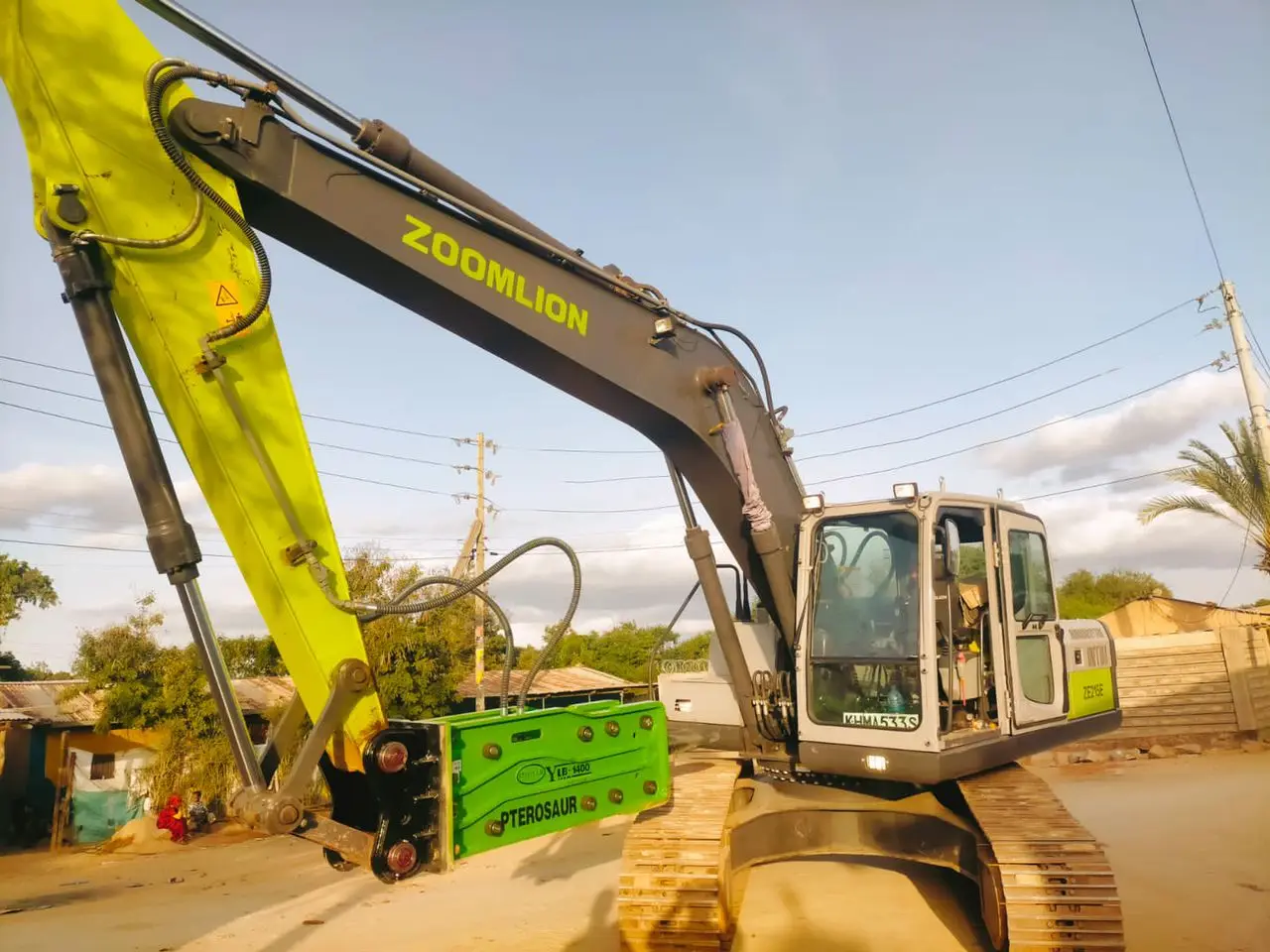 Radio Remote Control Crane - Fassi Crane Occasion Powerock
