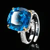 Anillo de cristal azul puntiagudo de tamaño ajustable