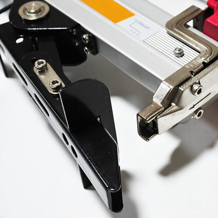 Пневматический предохранительный выключатель для деревообрабатывающих