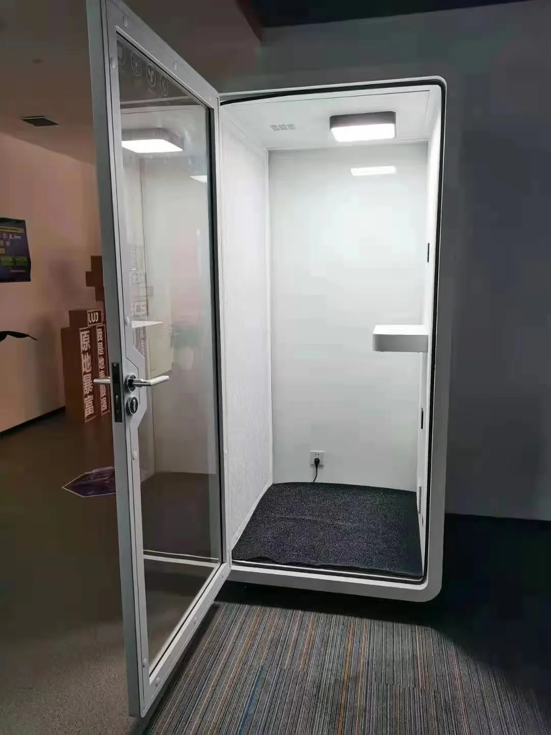 35db Indoor Portable Soundproof Booth 1 Person Office Pod Recording Booth