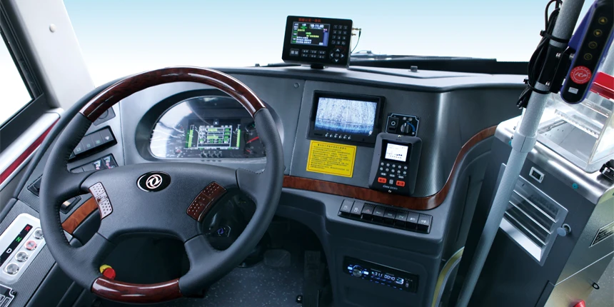 Dongfeng new environmental 8.5m CATL 157.7kwh 0.9--0.95kwh/km drive range 165kw 2000Nm motor power electric tourist bus