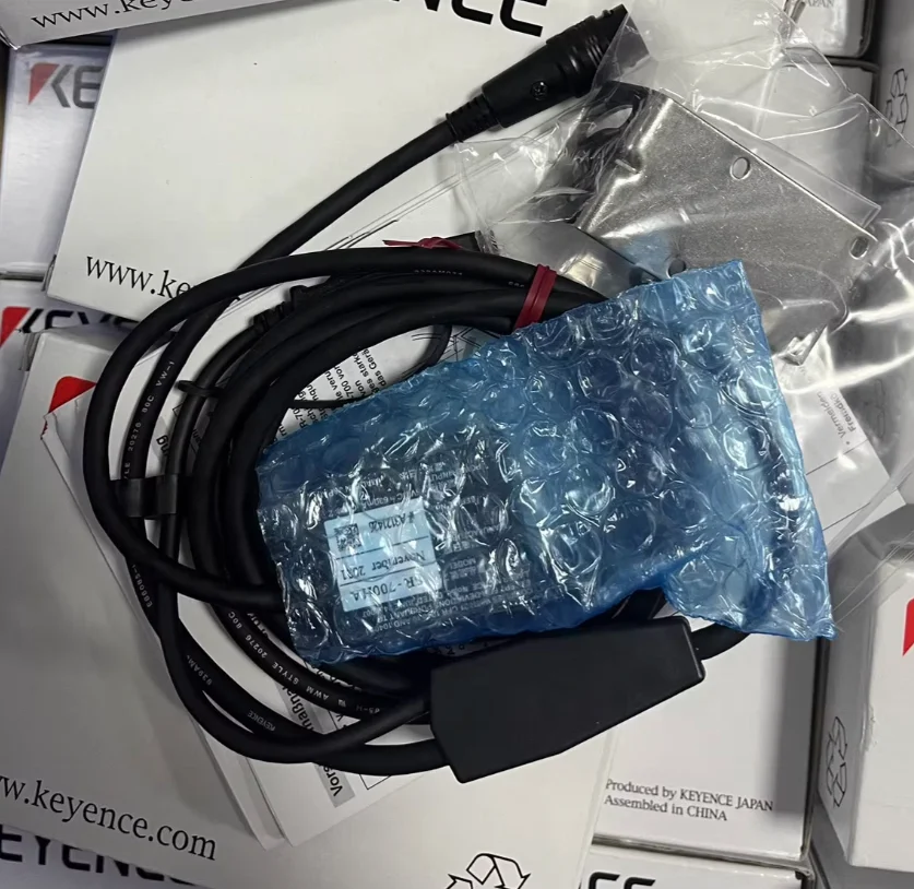 特別価格 KEYENCE SR-710 中距離オートフォーカス1Dおよび2Dコード