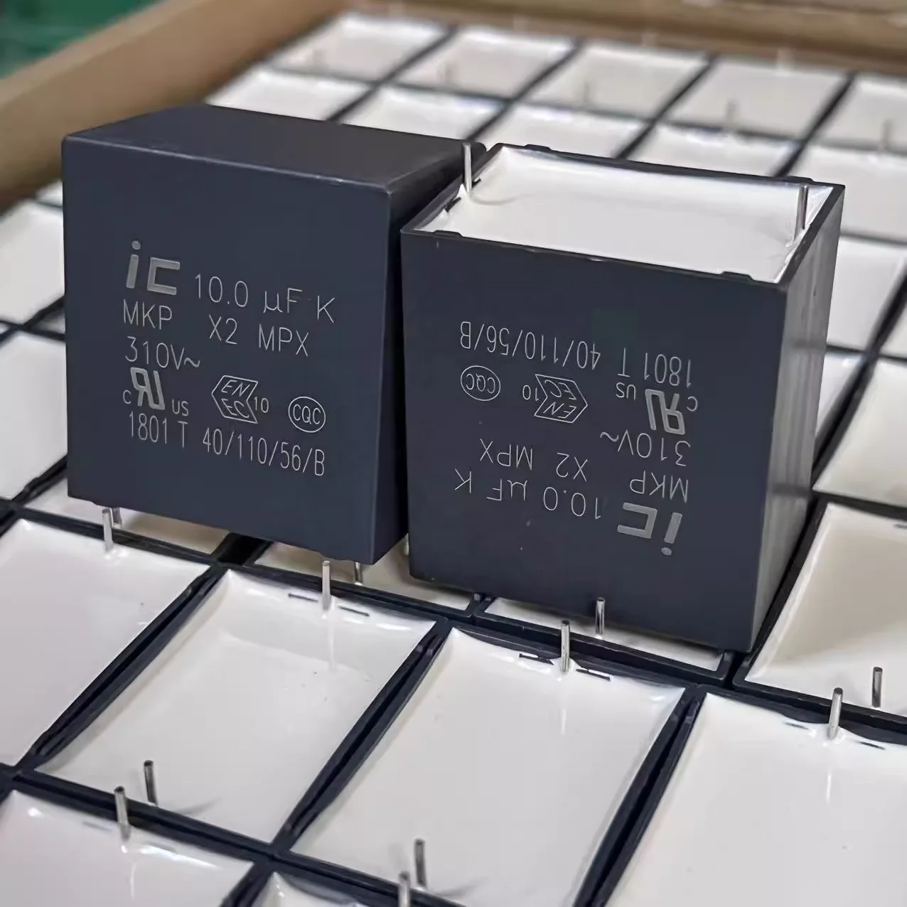 熱電対　10φ×210mm 106MKP275KJ Safety Capacitors - 10uf 275V 20% X2 MKP MPX