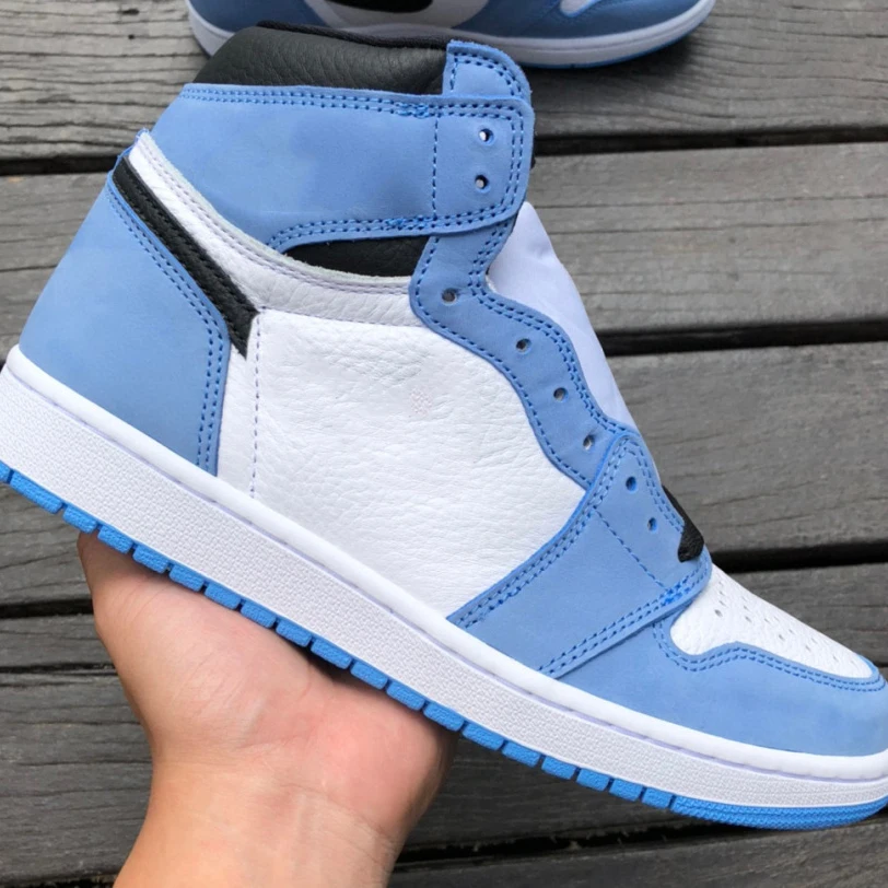 2022 Hot-selling High Men'S Sports Brand High Quality Sneakers Fashion Basketball Sports Shoes
