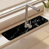 Tapis de robinet noir premium effet marbre