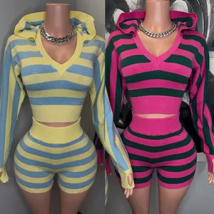 Huili Manufacturer Custom Logo 2 Piece Knitted Long Sleeve Crop Top and Shorts Set OEM Hooded Loungewear Women's Sweater Set