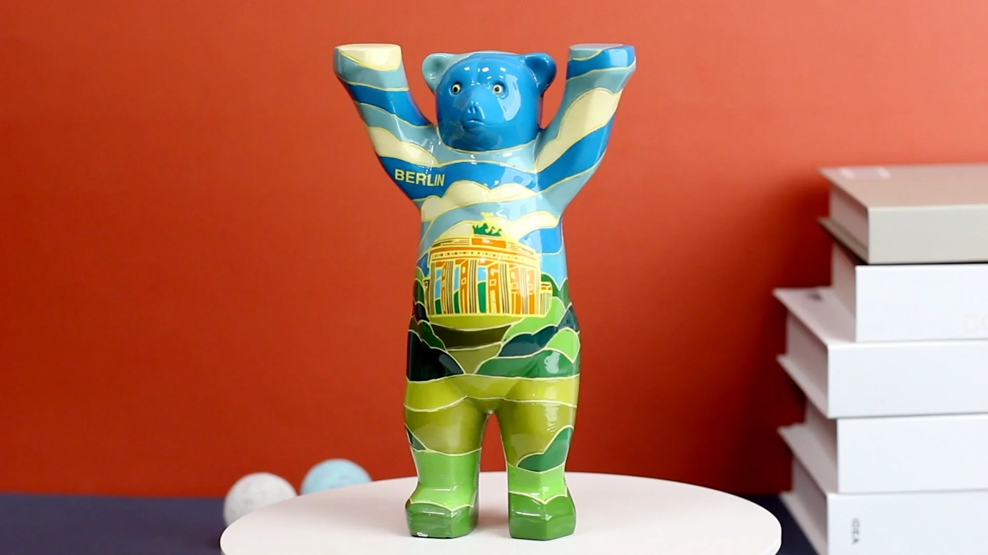 Figurine Publicitaire Souvenir Garçon Cordonnier - RDA (Allemagne De L'Est), Occasion Avec Usures