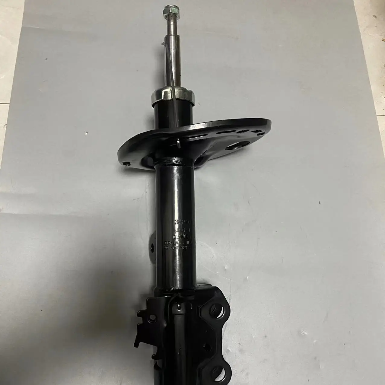 High Quality Shock Absorbers for RAV4 - Durable & Reliable
