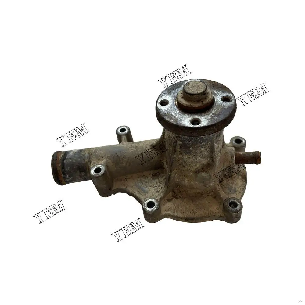 Good Quality V1305 Water Pump Fit for Kubota V1305 Engine.