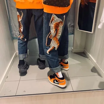 Latest High Street Stylish Custom Embroidery Unbranded Mens Jeans Mens Denim Plus Size Jeans Leg Wide Jeans
