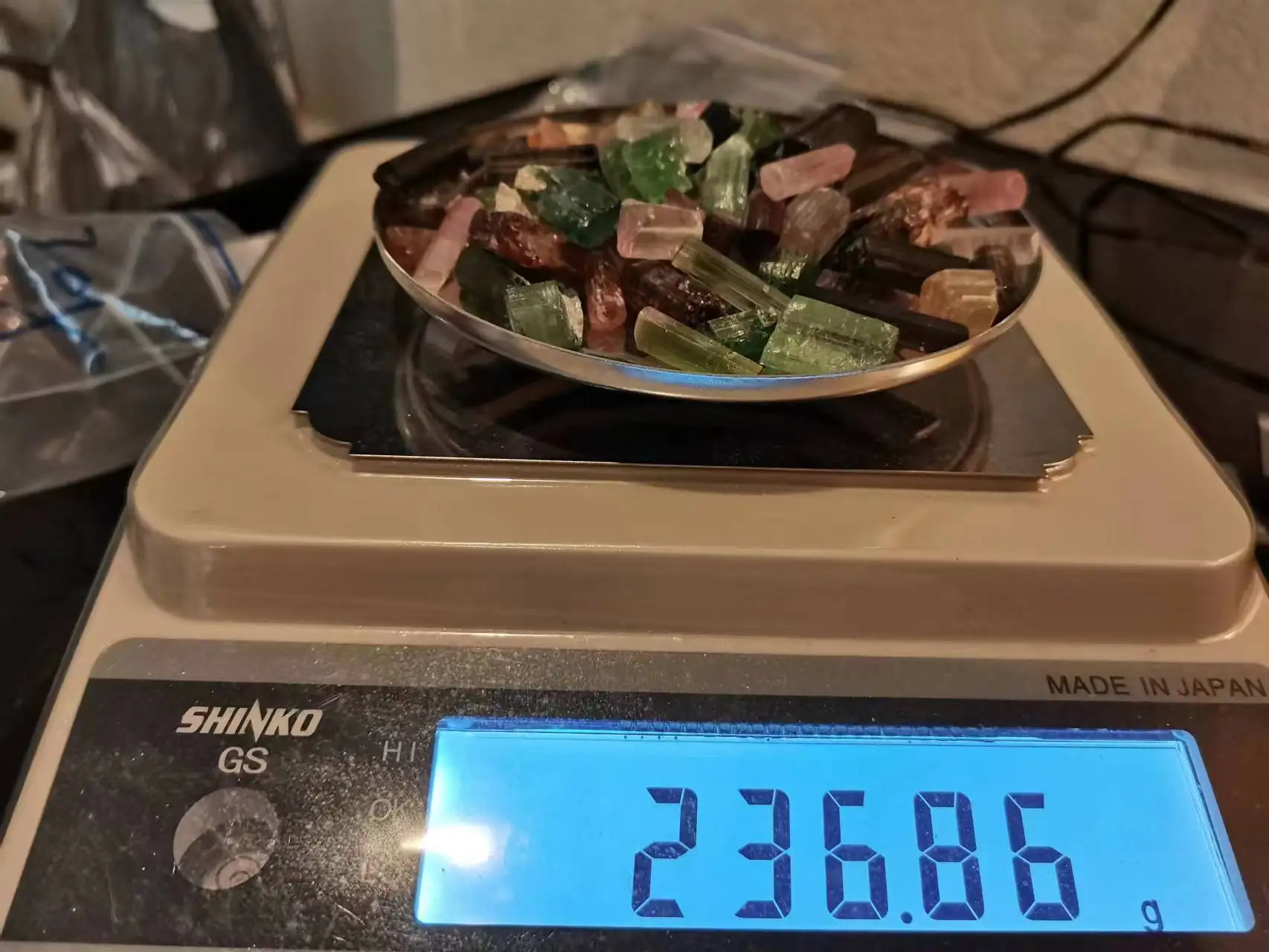 Emerald Rough Stone Gemstone Rough Hydrothemal Emerald Rough Zambia Color Uncut Emerald Rough