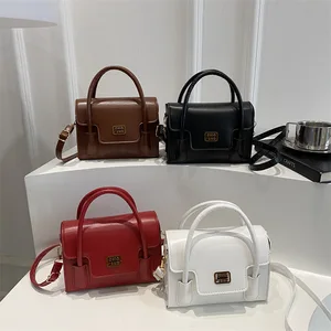 2026 A/W Niche Shoulder Bag Versatile New Style Textured Women Crossbody Bag