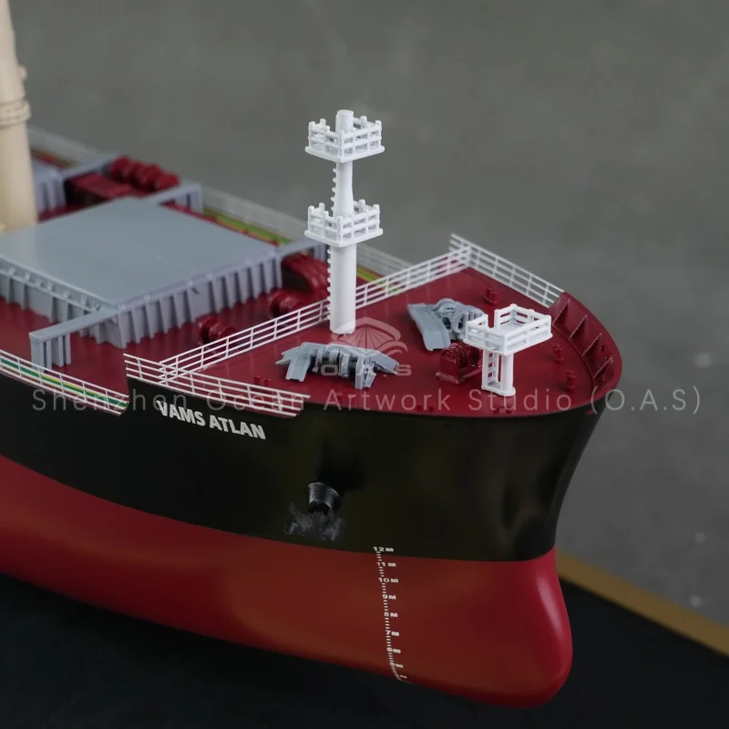 Fine bulk carrier model from South China Shipyard, detailed ship design & midships structure, clear parts of a ship display. Custom available, great for exhibition, teaching and maritime industry presentation ornaments.Amber@vesselmodel.com Tel：+86 18038048785