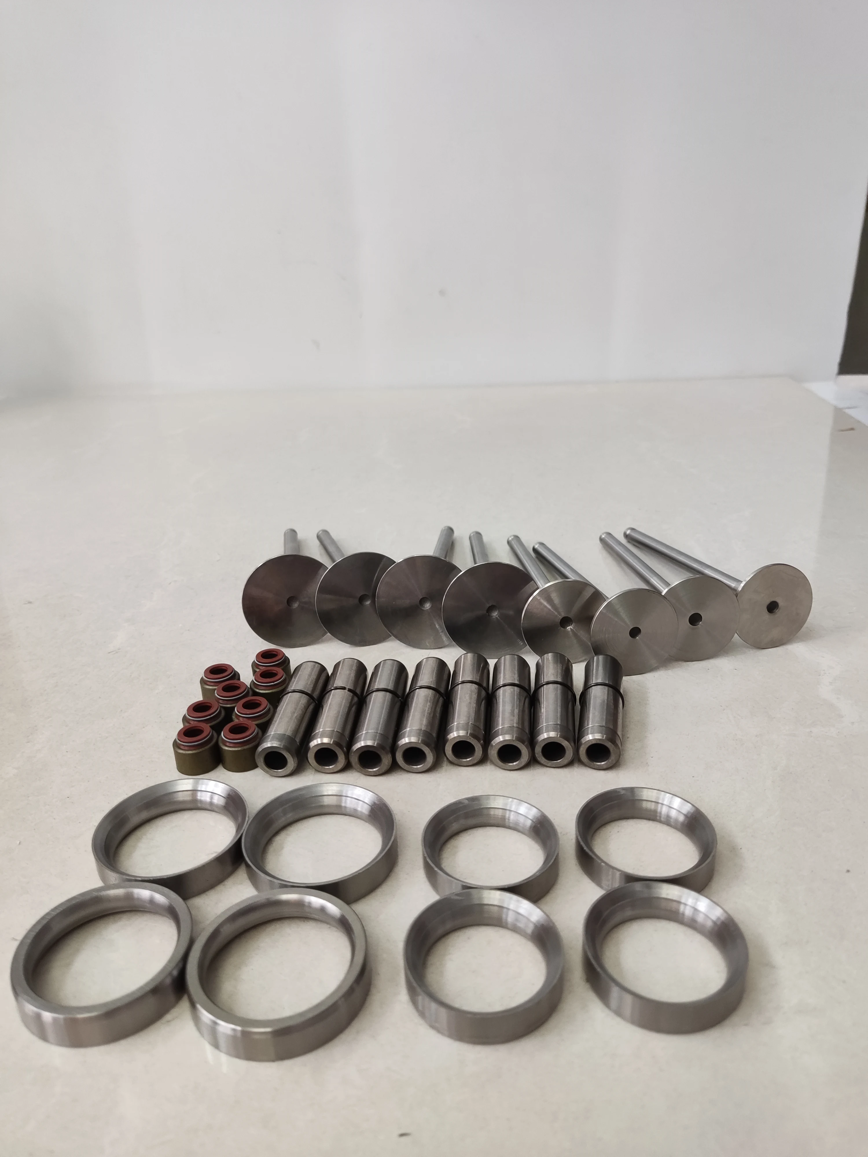OTOTEC Lot De 4 Joints De Couvercle De Soupape Moteur - Compatible Deutz 511 712 812 912 913 - Référence 04237556