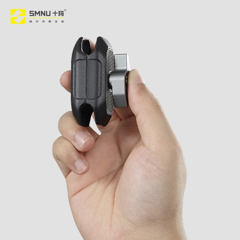 نگهدارندهٔ محبوب گوشی همراه برای موتورسیکلت با قابلیت شارژ بیسیم، خود-ضدسرقت، نگهدارندهٔ جهانی گوشی، با ویژگی ضدآب، مناسب موتورسیکلتها