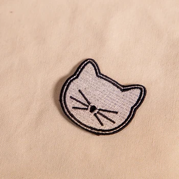 Custom Cartoon DIY Iron On Embroidered Patches Clothing Embroidery Badges Free Design Cute Fabric Clothing Embroidered Patches