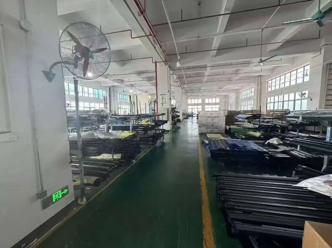 Guangzhou Longgan Car Accessories Co., Ltd. 3