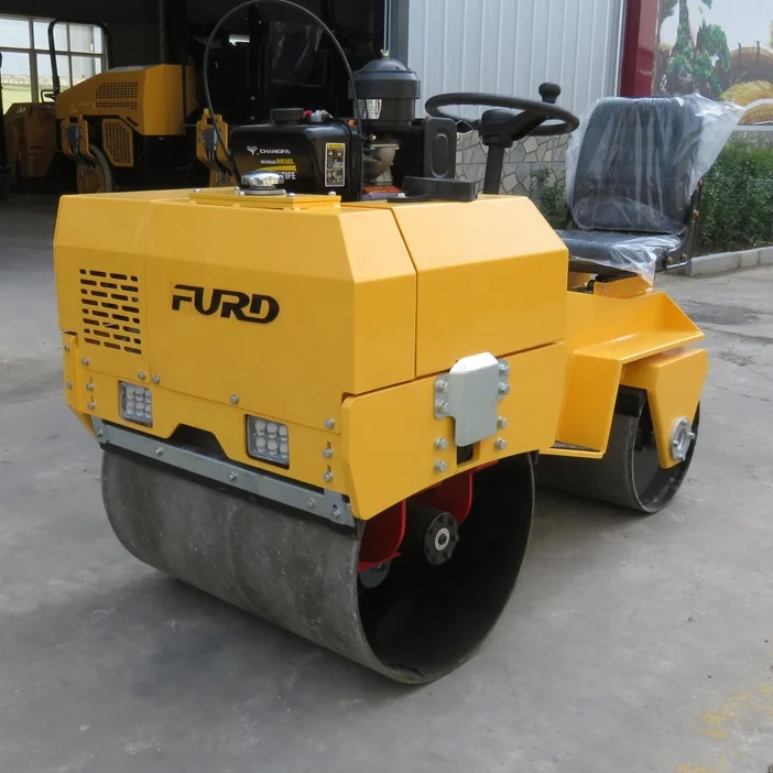 Changfa Pedestrian Vibratory Roller with 700kg Capacity Honda Diesel Engine Double Drum for Soil Compaction Road Maintenance