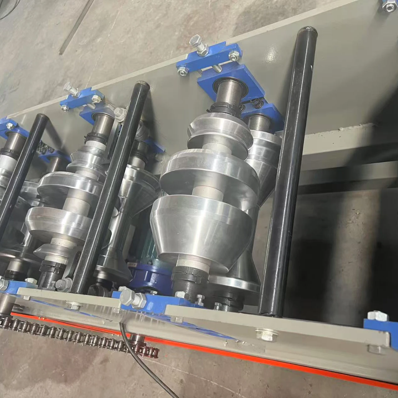Small Steel Gutter Machine Metal Rain Tube Making Machine Metal Eaves Through Roll Forming Machine