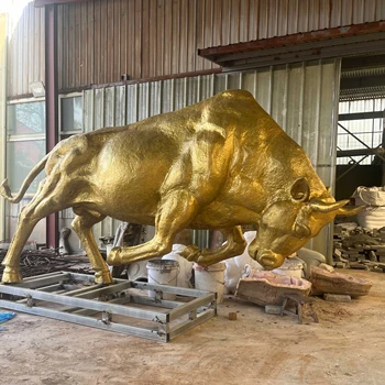 High-quality Customized Outdoor Life-size Golden Brass Bull Statue Bronze Animal Sculpture
