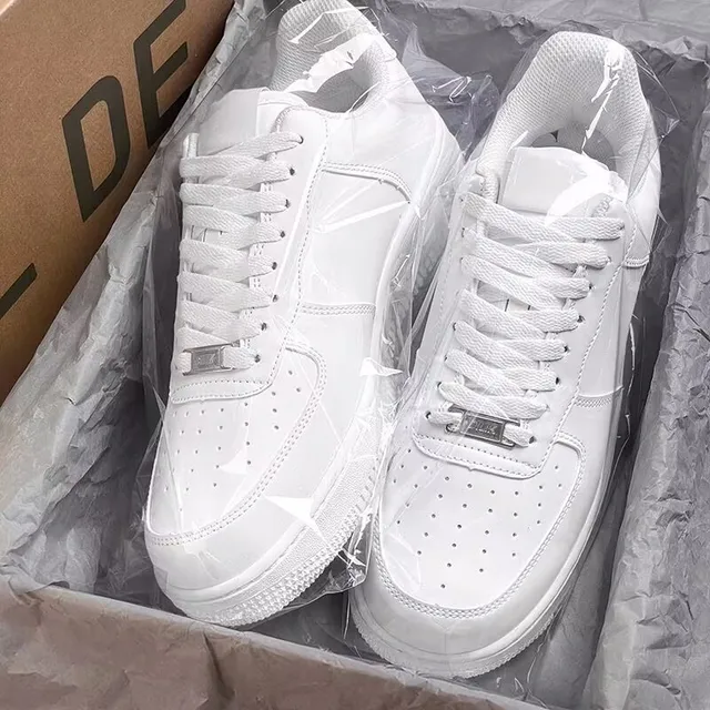 Guan Men's/Women's Pure White Low-Top Board Sneaker with Lace-Up Closure Fashion Trend Thick Sole Mesh Lining for Winter