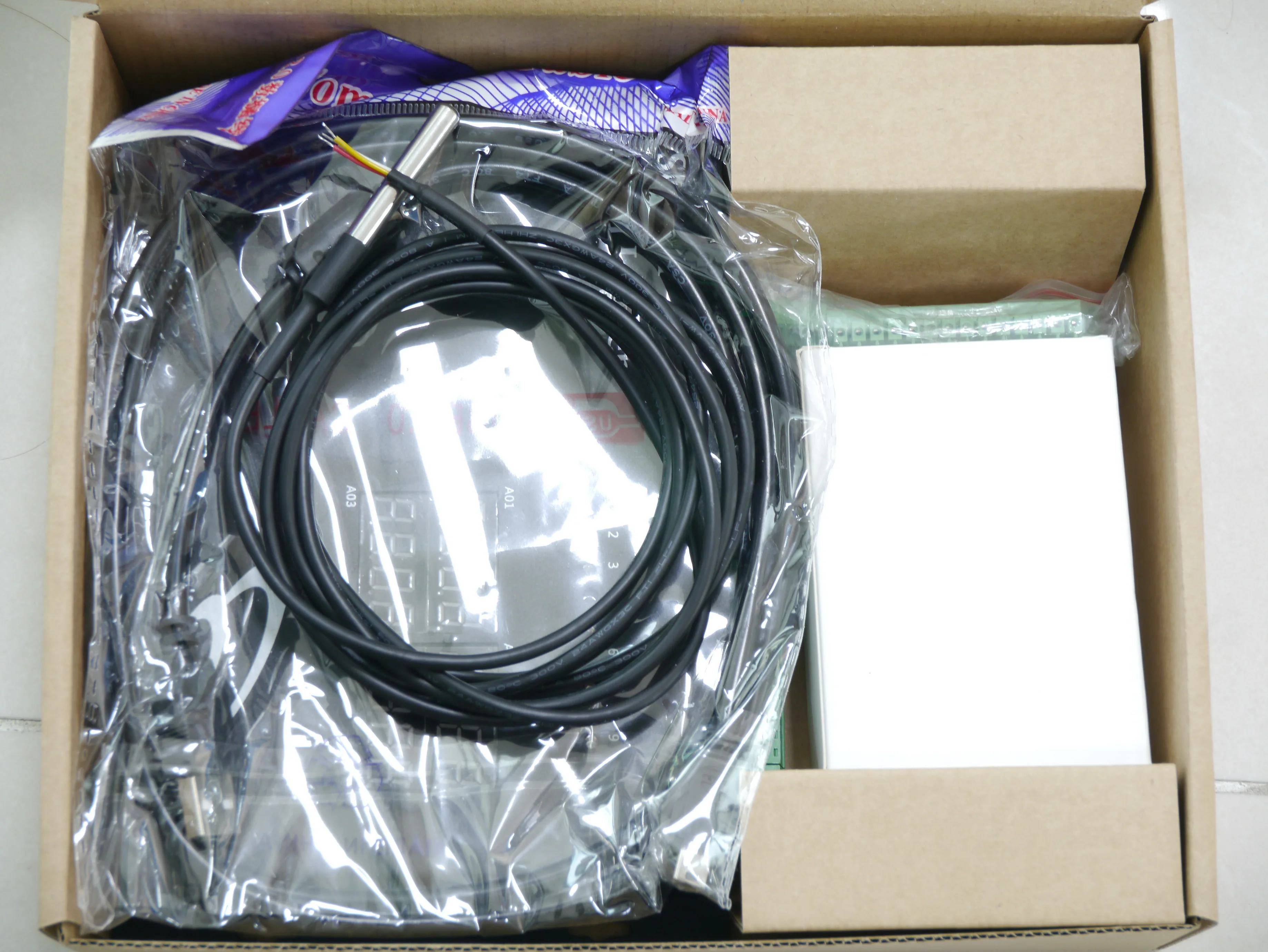 Wireless Remote Temperature Sensor Data Logger Real Time