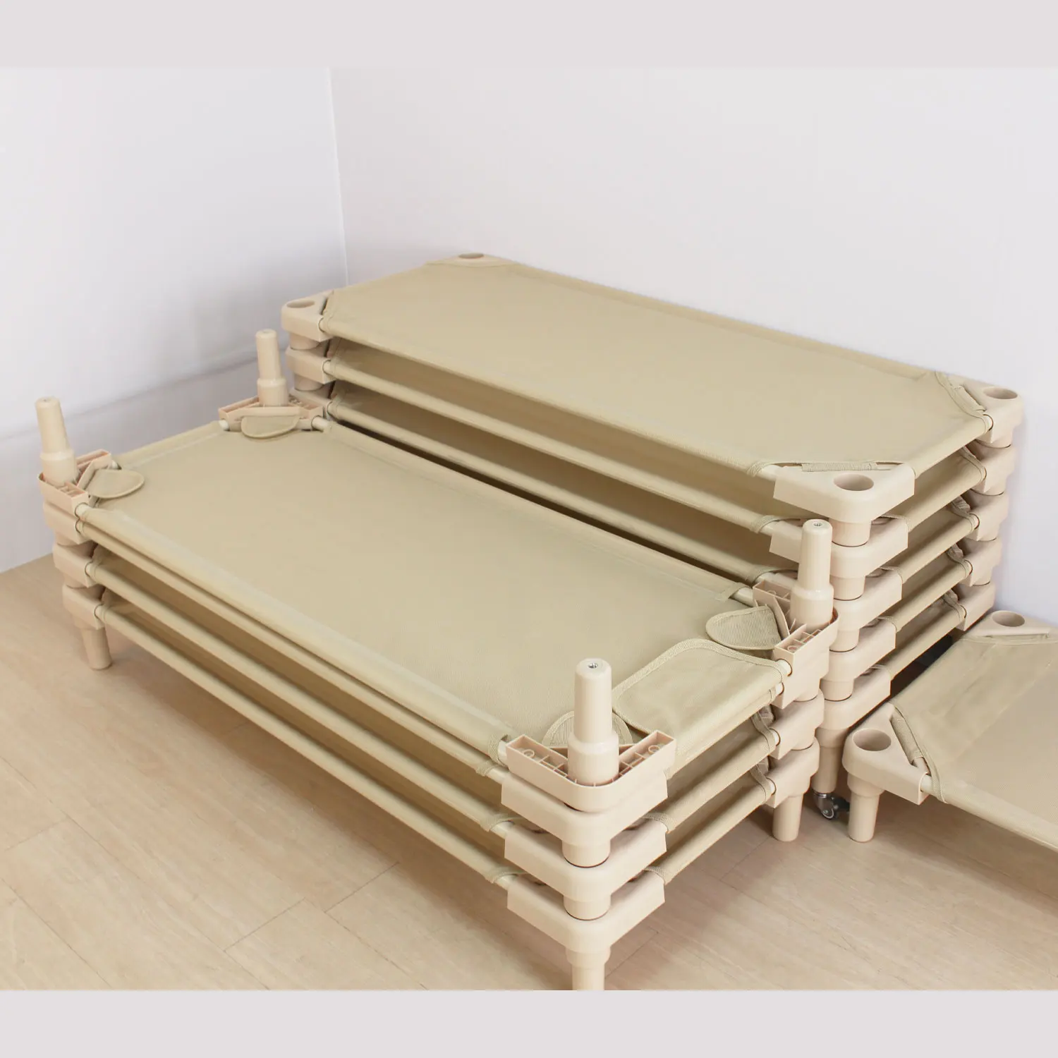Factory Wholesale Wooden Toddler Nap Daycare Furniture Stackable Kids