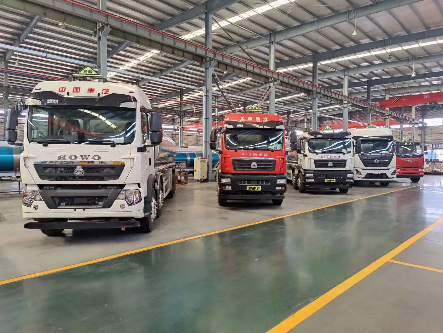 HOWO 20000 литровый танкер для нефти, дизельного транспорта, топливный бак для продажи