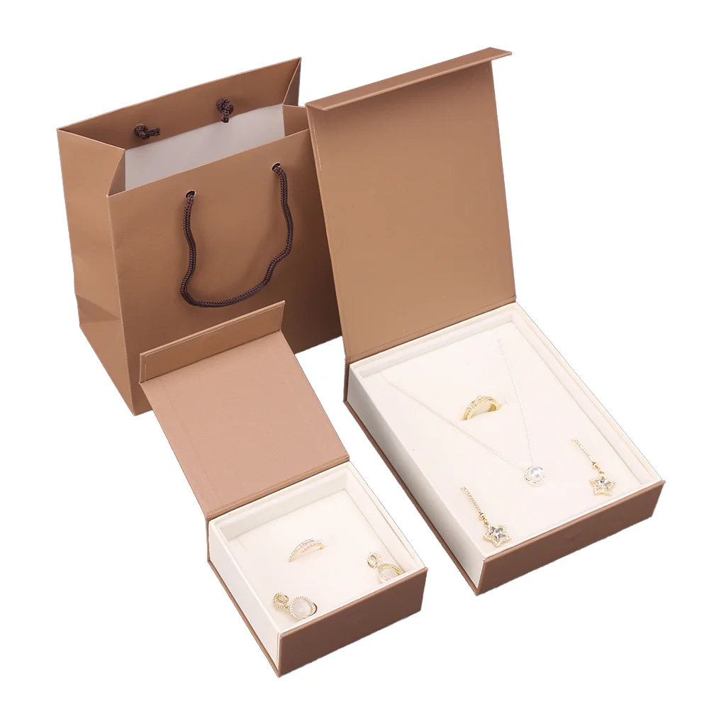 Custom Logo Sustainable Eco-Friendly Rectangle Paper Bracelet Jewelry Packaging Boxes with Magnetic Closure Foam Installation